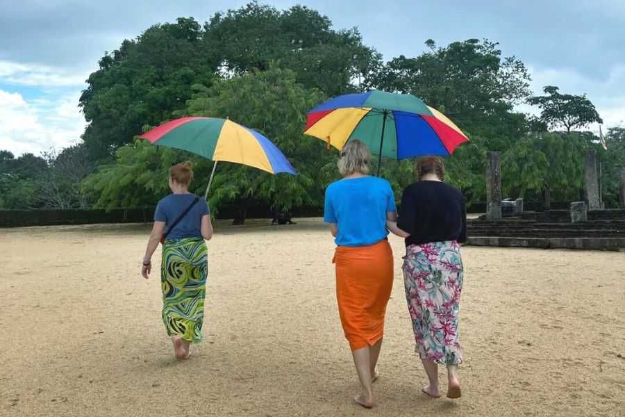 Lekka odzież i ochrona przed słońcem na Sri Lance