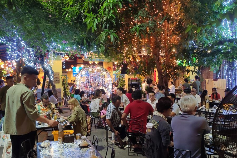 Bar w Da Nang