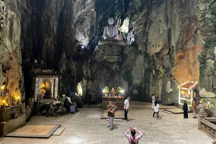 Da Nang - zjawiskowa jaskinia w górach pięciu żywiołów