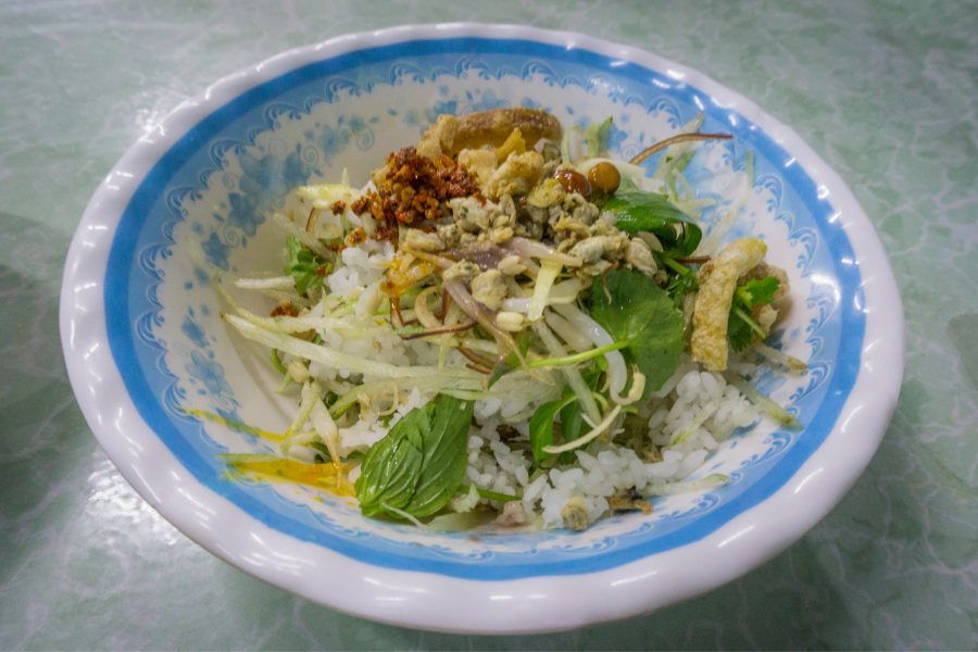Com hen - ryż z malutkimi małżami z Hue