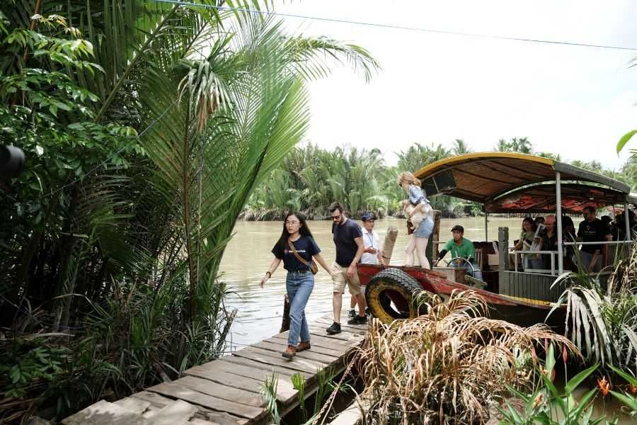 łódź na rzece w Delcie Mekongu