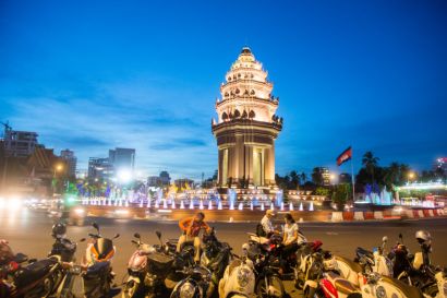 Phnom Penh nocą