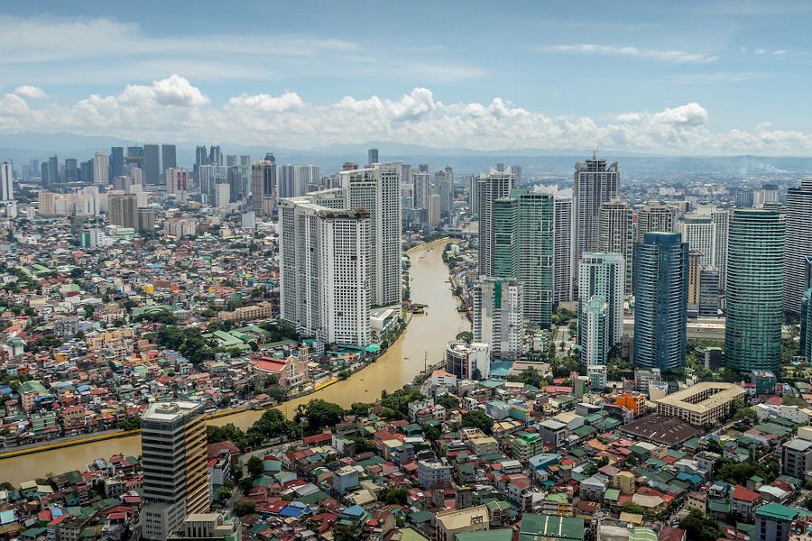 Kontrasty w Manii, Filipiny