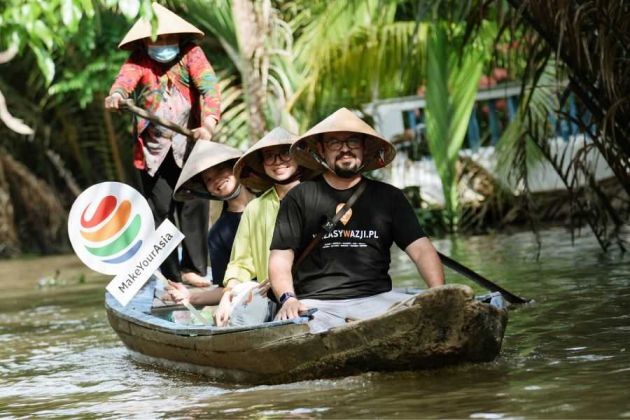 Grupa w Delcie Mekongu wycieczka Wietnam