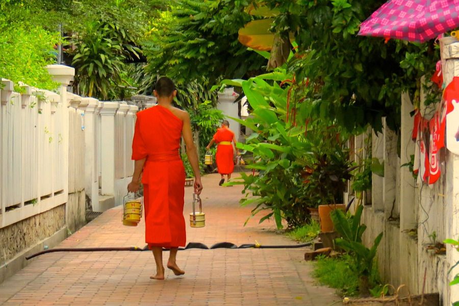 Mnich w Luang Prabang