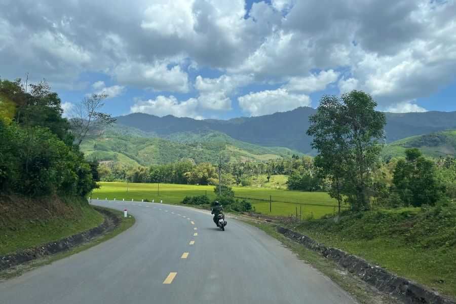 Motopodróżni - bezkresne wietnamskie drogi